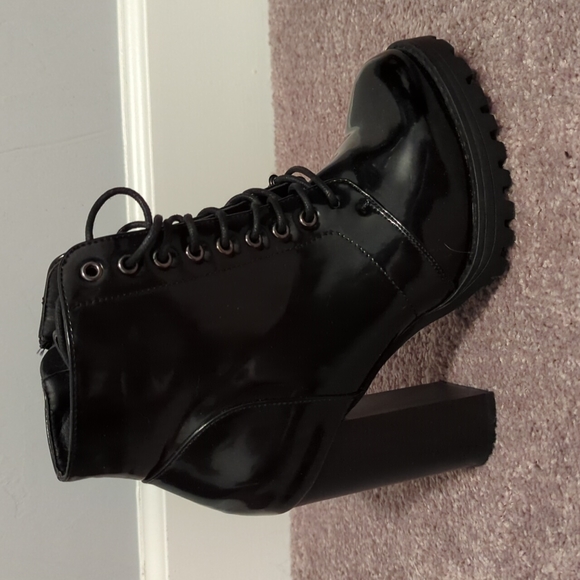 Forever 21 Faux Patent Leather Boots - Picture 3 of 8